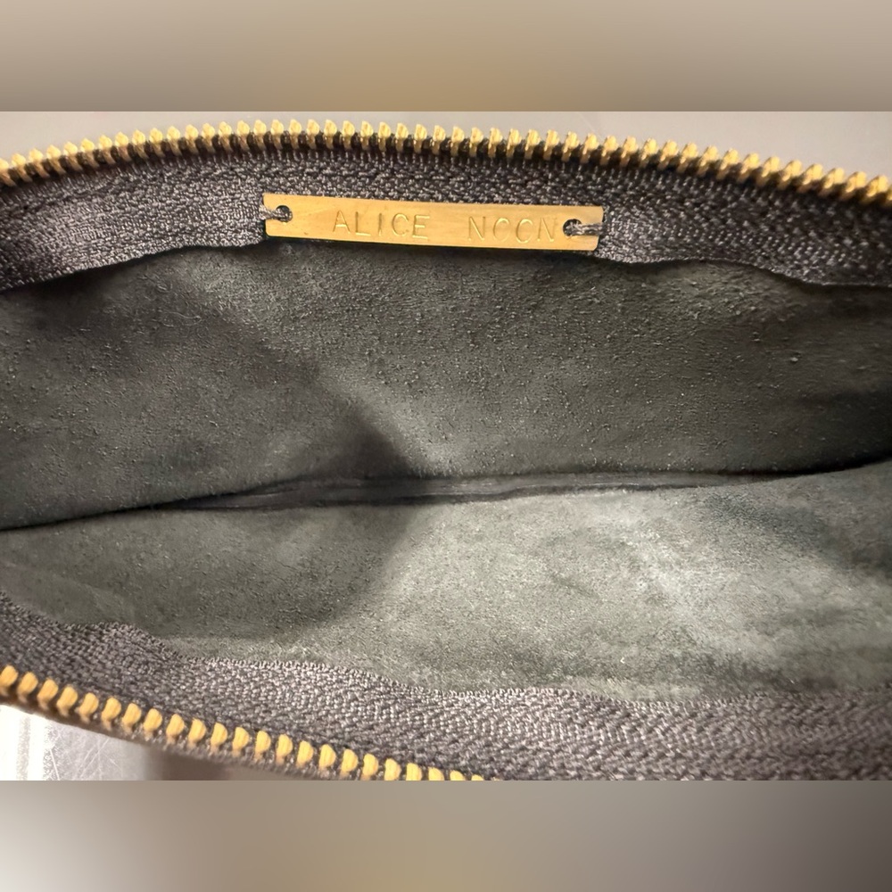 Alice Noon Black Leather Cosmetic Small Zip Bag - Picture 3 of 6